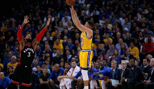 东契奇38+10+10，湖人完败马刺！詹姆斯缺战，文班亚马16+14+4帽末节暴走